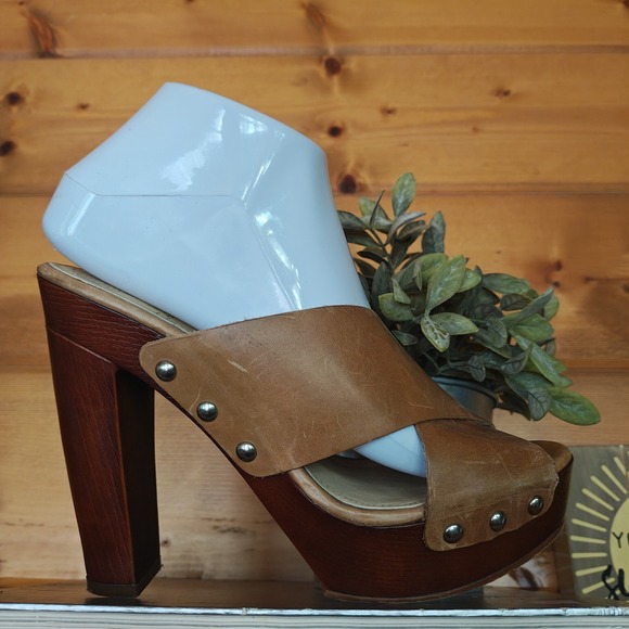 Vince Camuto Elora Studded Brown Leather Wood Platform Cross Strap Sandals Sz 8M - Picture 4 of 12